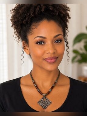 BOGO Premier Designs Brown and Antique Gold Hammered Pendant Necklace